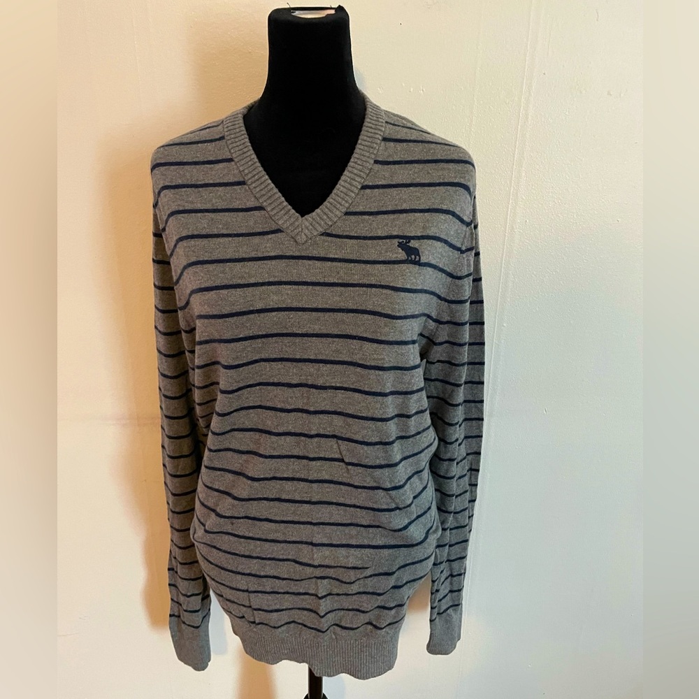 Abercrombie& fitch sweater